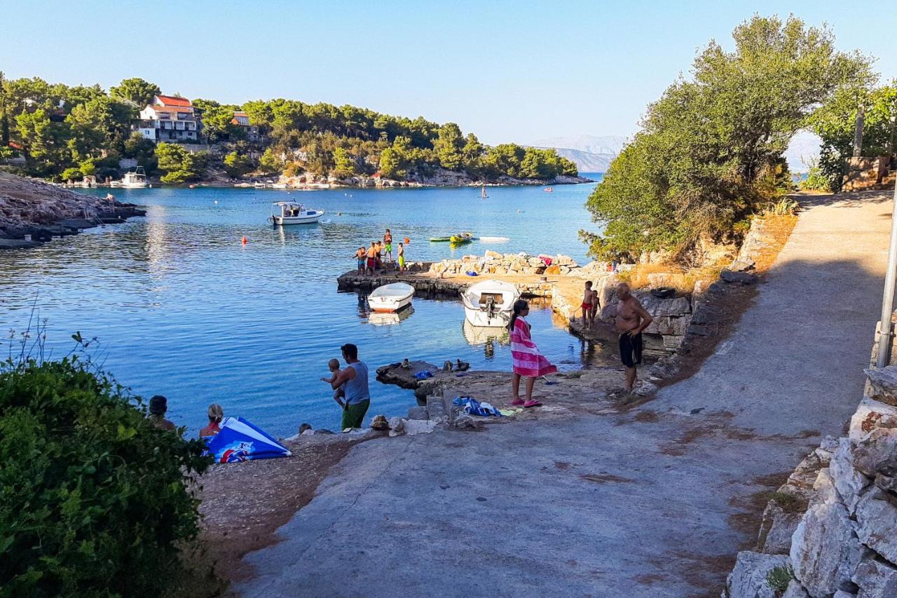 Apartments By The Sea Basina, Hvar - 11817 Vrbanj Esterno foto